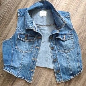 Cropped denim vest